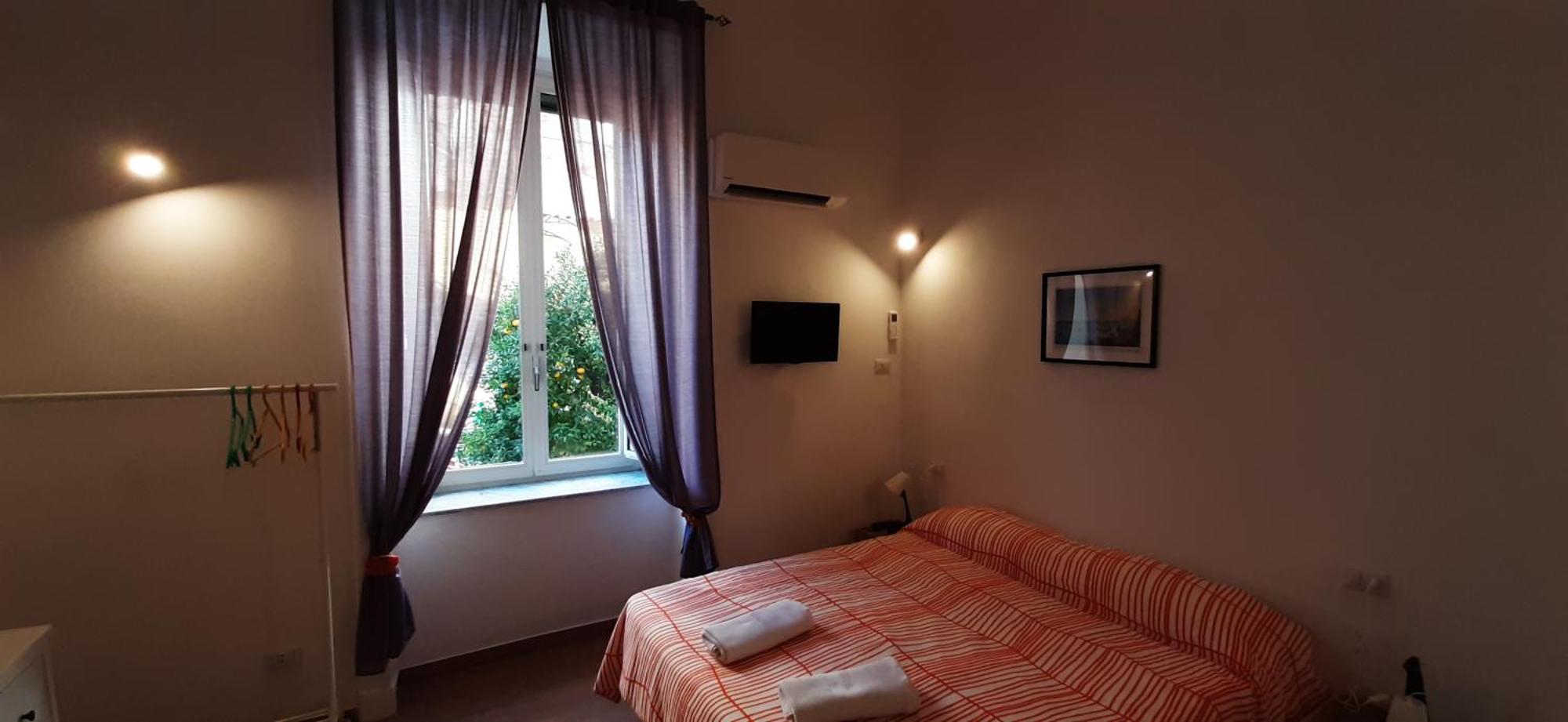 Bed and Breakfast Casa Laura Oliva Mancini Neapel Zimmer foto