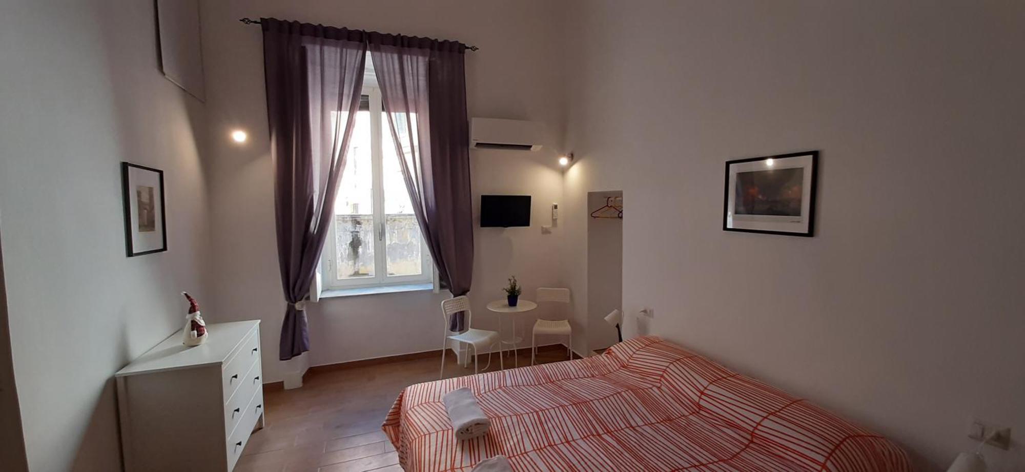 Bed and Breakfast Casa Laura Oliva Mancini Neapel Zimmer foto